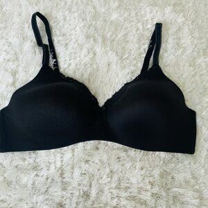Maidenform Black Wireless Lined Bra Sz 40B 0121LC